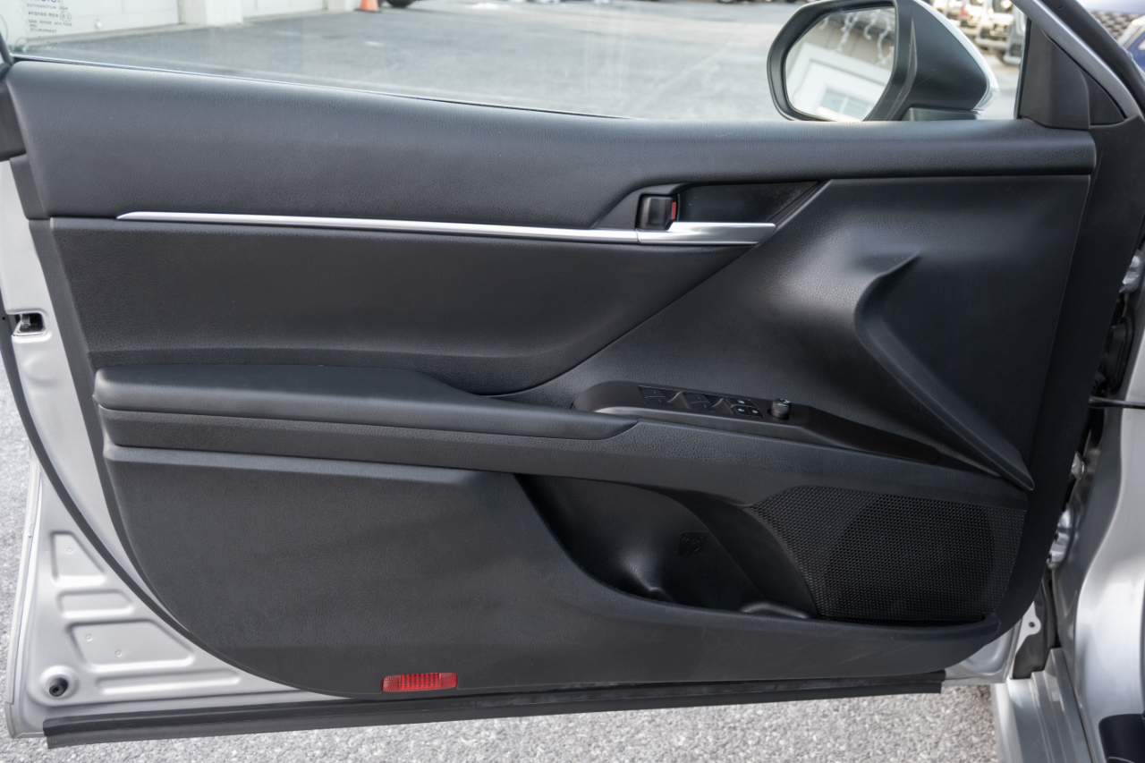 Toyota Camry SE 2024