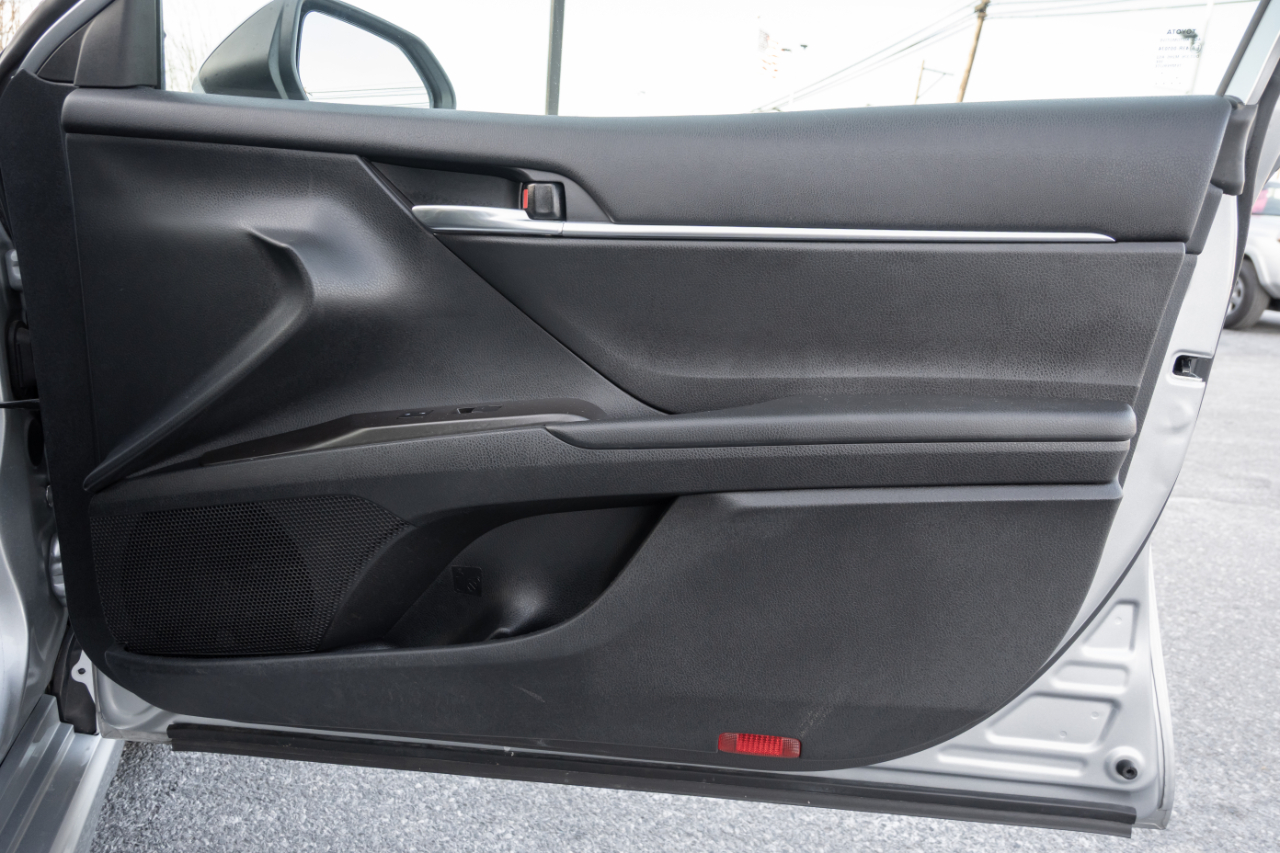 Toyota Camry SE 2024