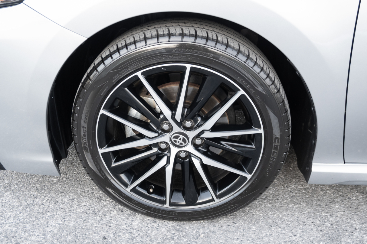 Toyota Camry SE 2024