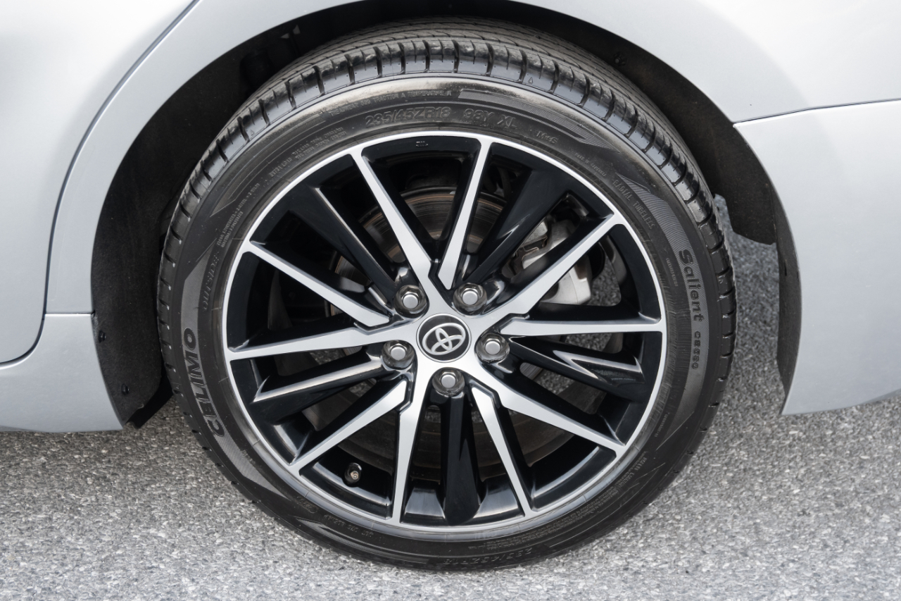 Toyota Camry SE 2024