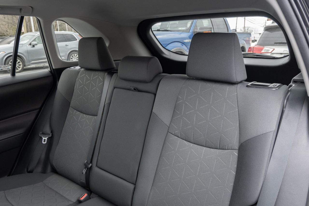 Toyota RAV4 XLE AWD 2021