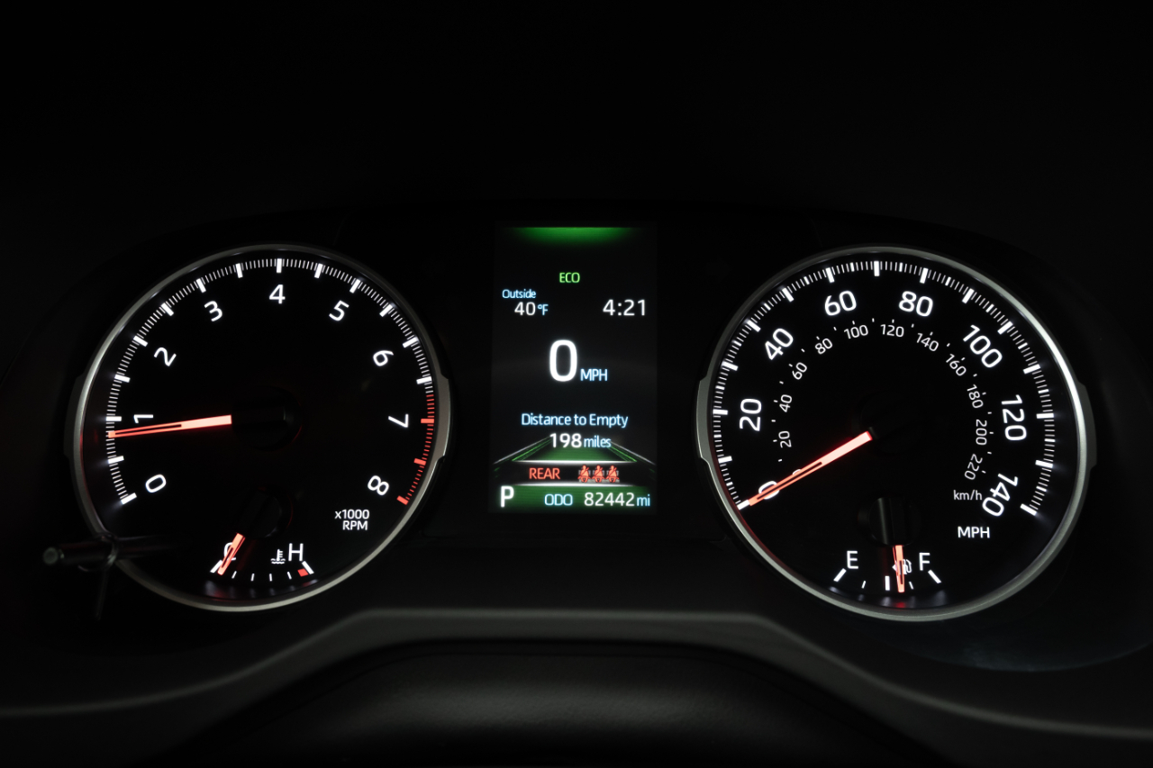 Toyota RAV4 XLE AWD 2021