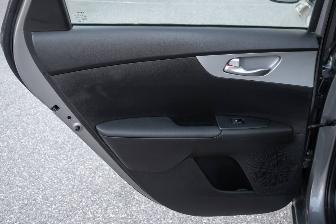 Kia Forte LXS IVT 2024