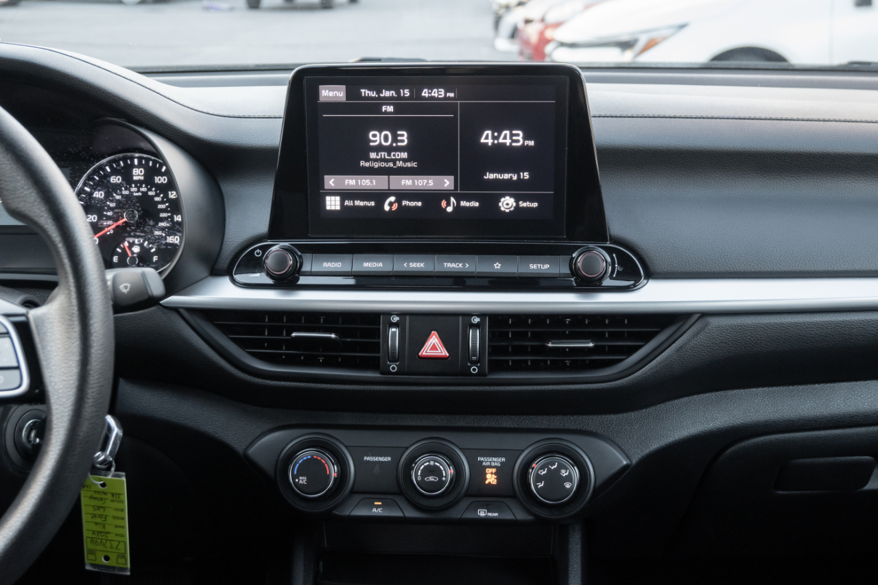 Kia Forte LXS IVT 2024