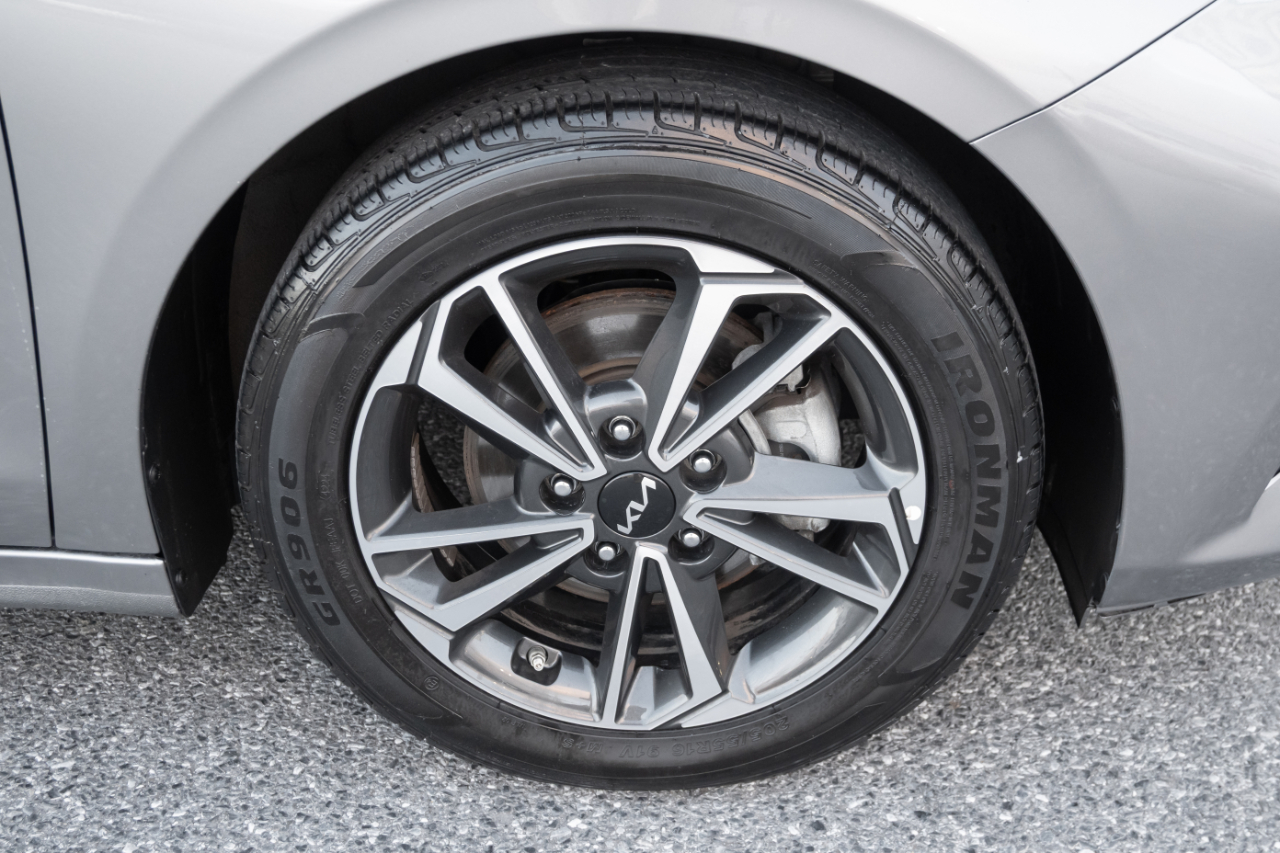 Kia Forte LXS IVT 2024