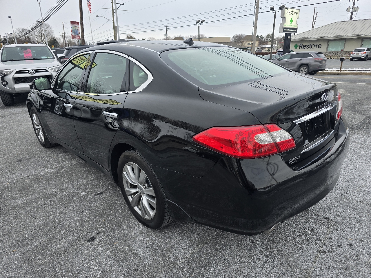 Infiniti M37 4dr Sdn AWD 2012