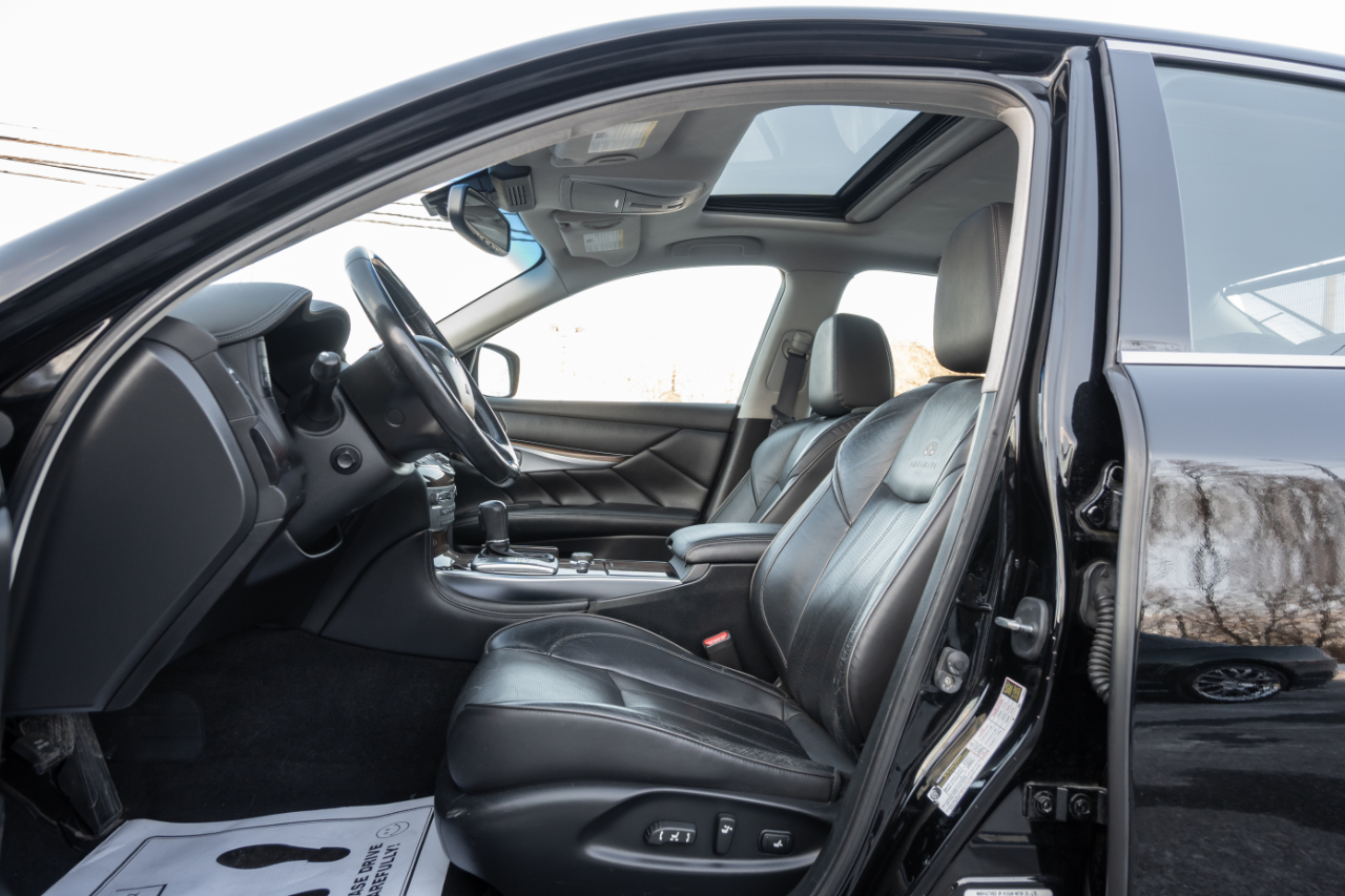 Infiniti M37 4dr Sdn AWD 2012