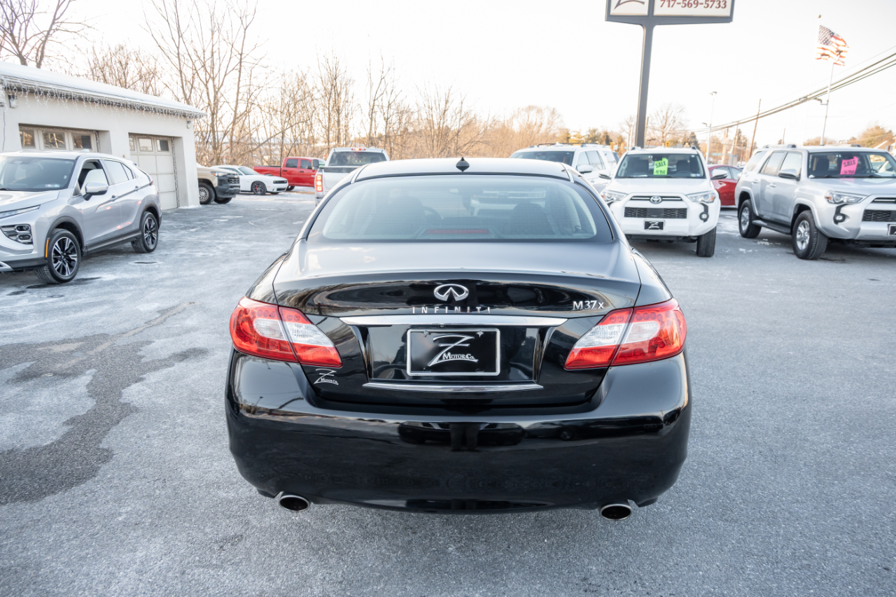 Infiniti M37 4dr Sdn AWD 2012