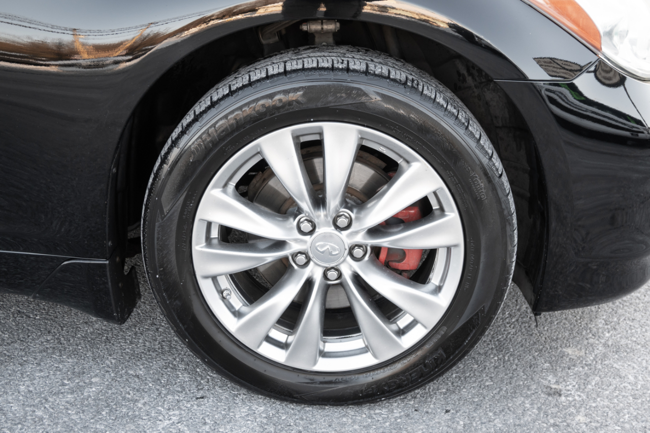 Infiniti M37 4dr Sdn AWD 2012