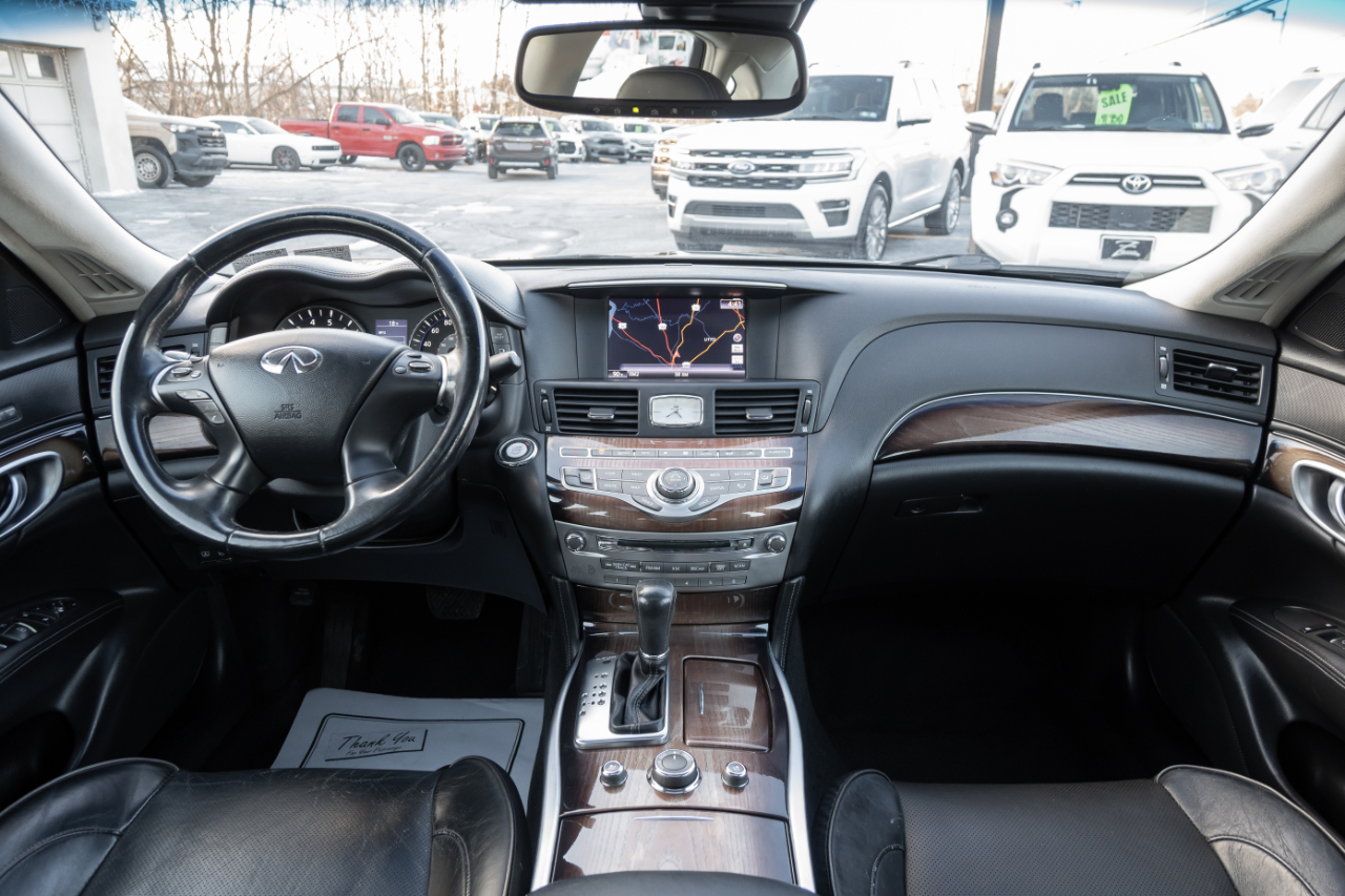 Infiniti M37 4dr Sdn AWD 2012