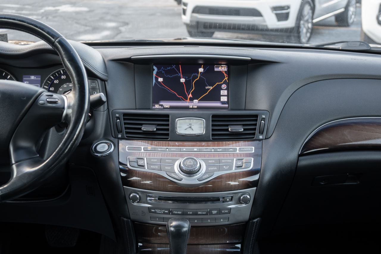 Infiniti M37 4dr Sdn AWD 2012