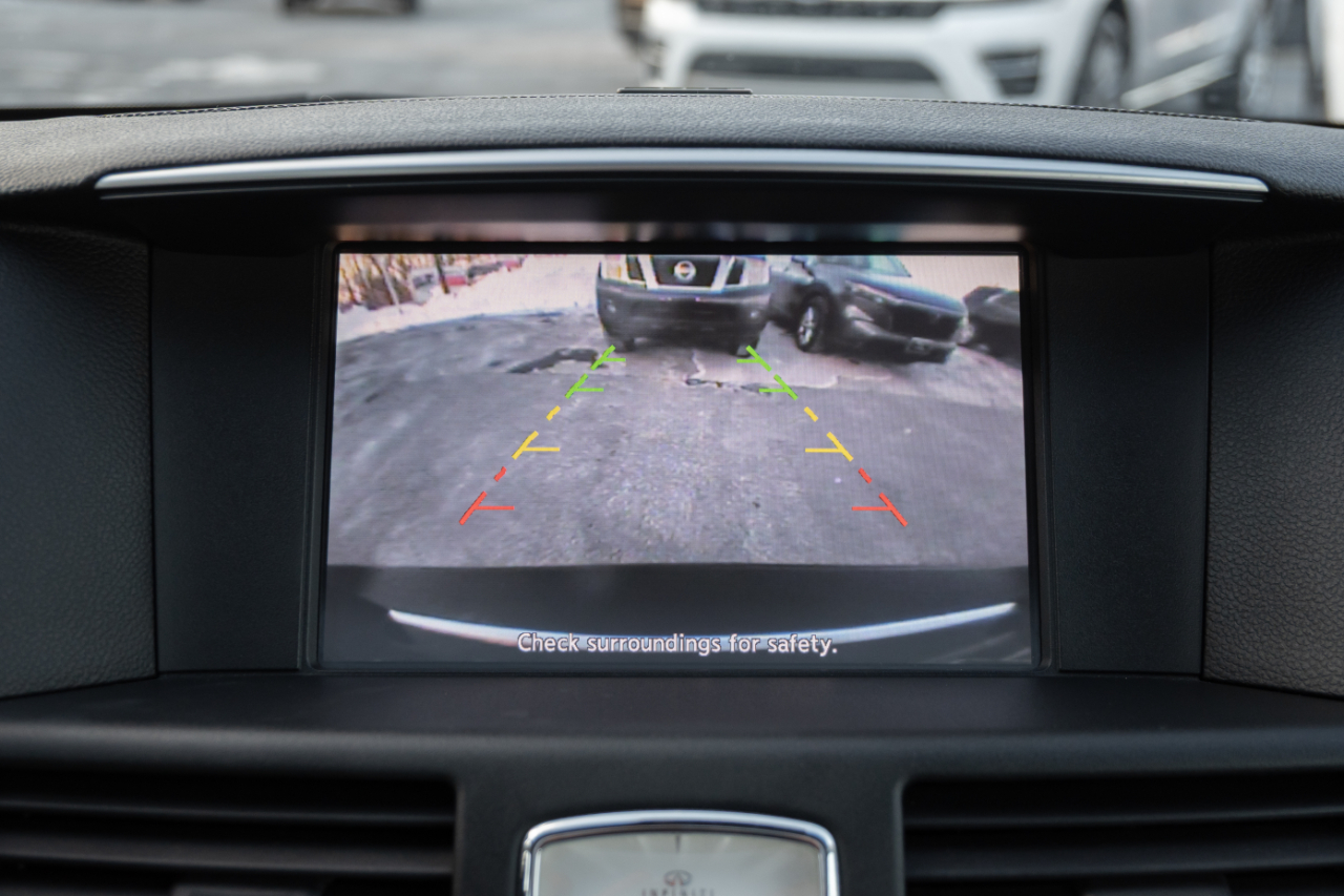 Infiniti M37 4dr Sdn AWD 2012