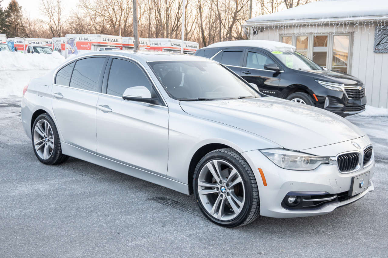 BMW 3 Series 330i xDrive Sedan 2017
