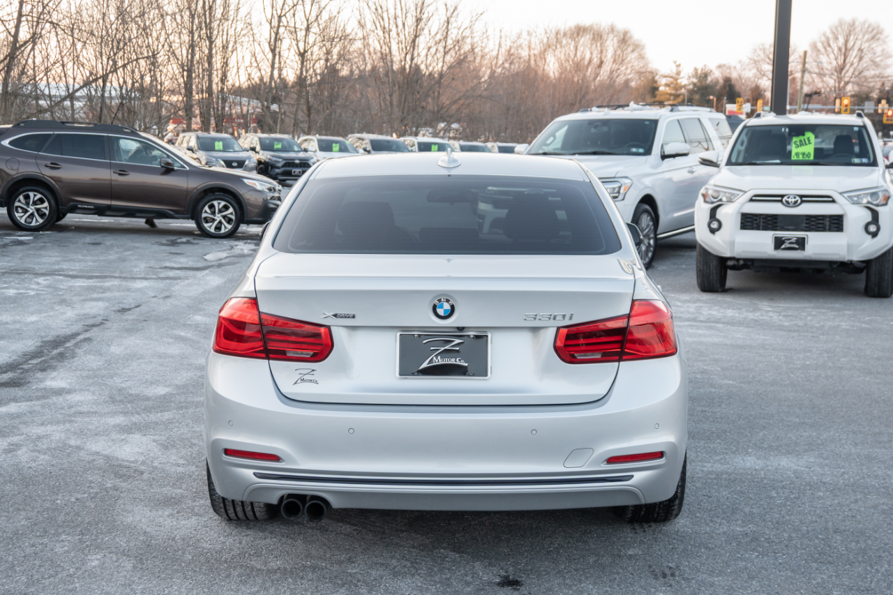 BMW 3 Series 330i xDrive Sedan 2017
