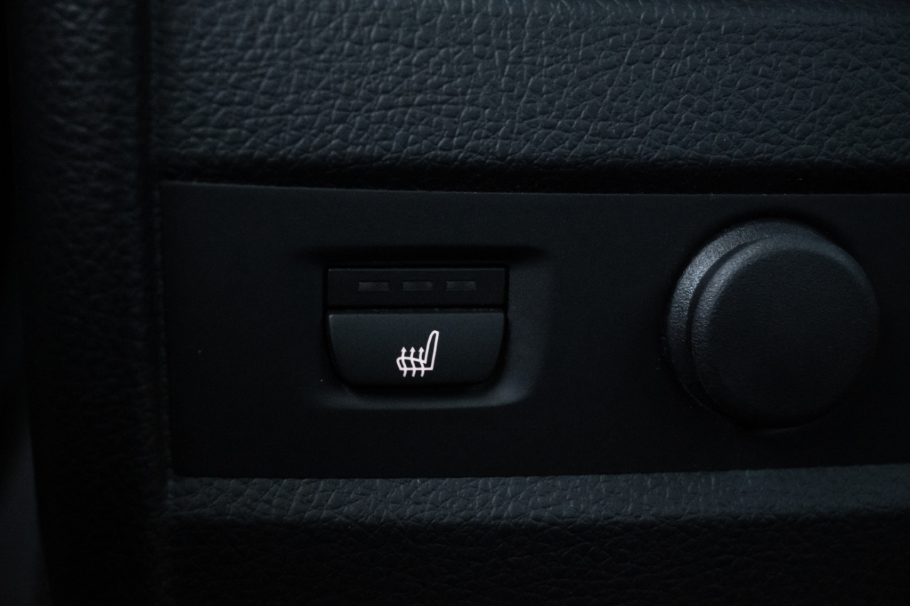 BMW 3 Series 330i xDrive Sedan 2017