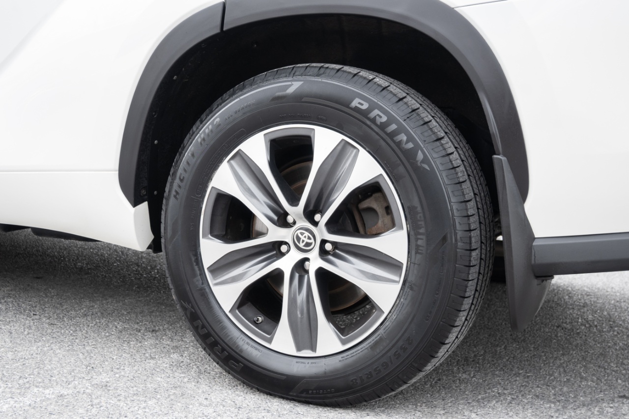 Toyota Highlander  2021