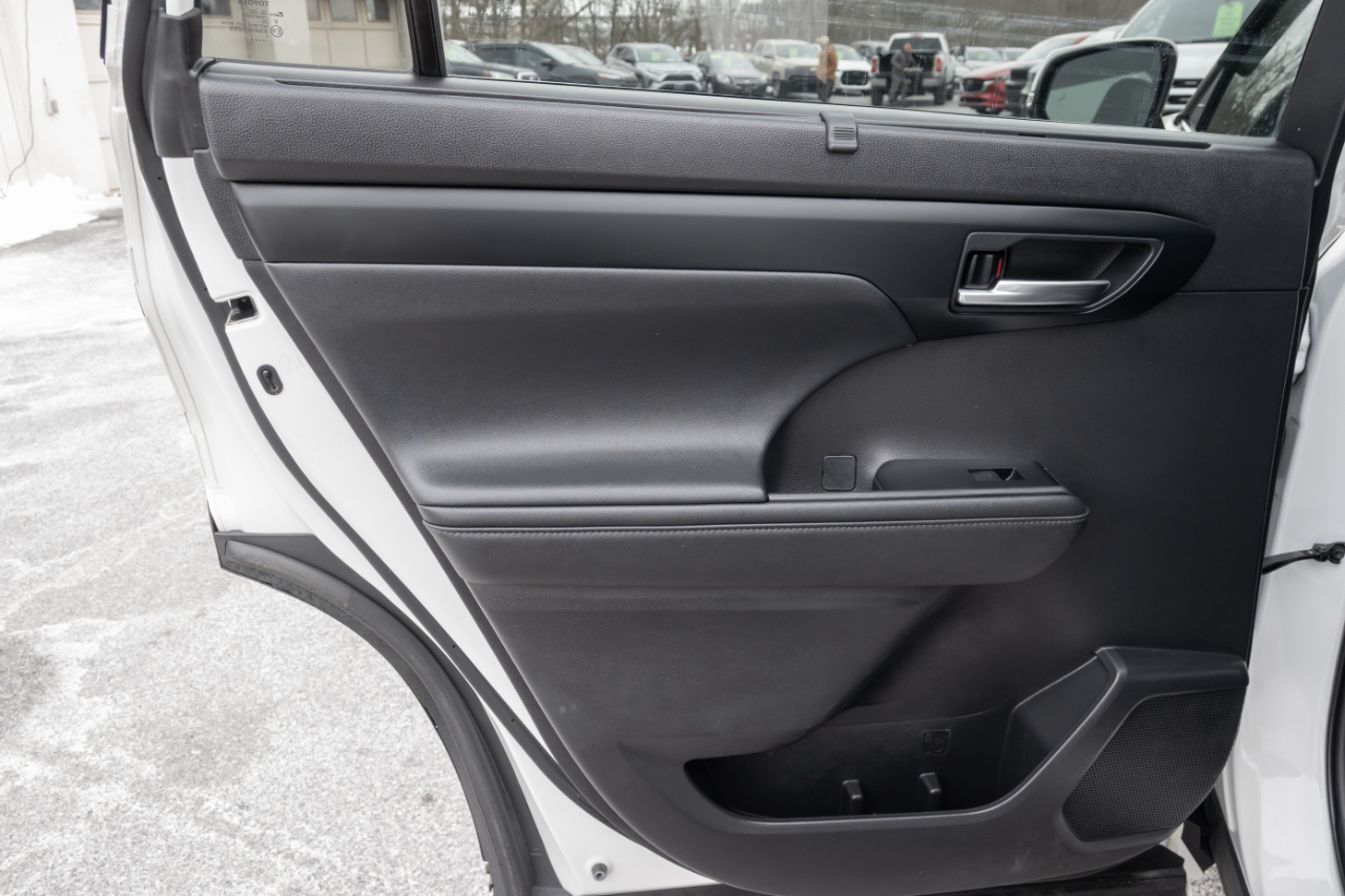 Toyota Highlander  2021