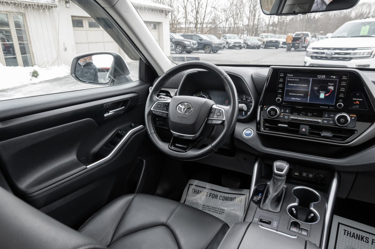 Toyota Highlander  2021