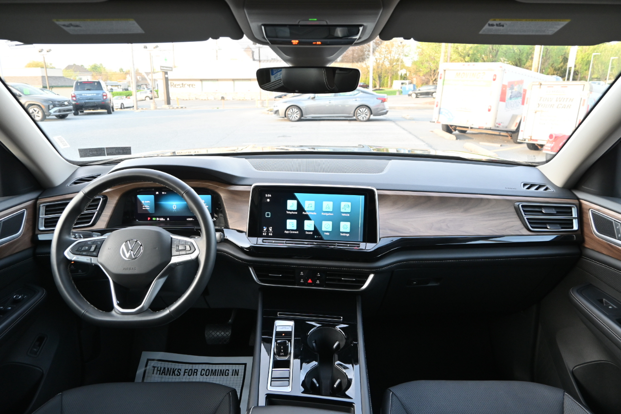 Volkswagen Atlas 2.0T SE w/Technology 4MOTION 2024