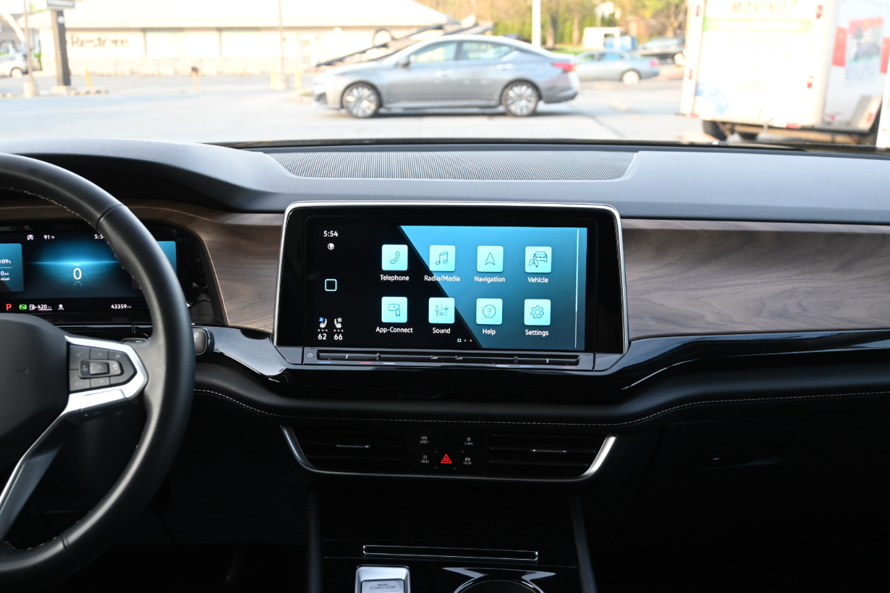 Volkswagen Atlas 2.0T SE w/Technology 4MOTION 2024