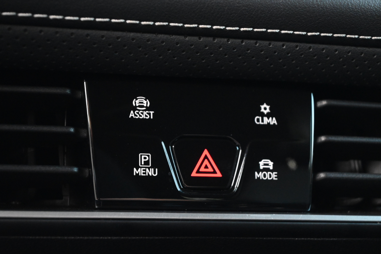 Volkswagen Atlas 2.0T SE w/Technology 4MOTION 2024