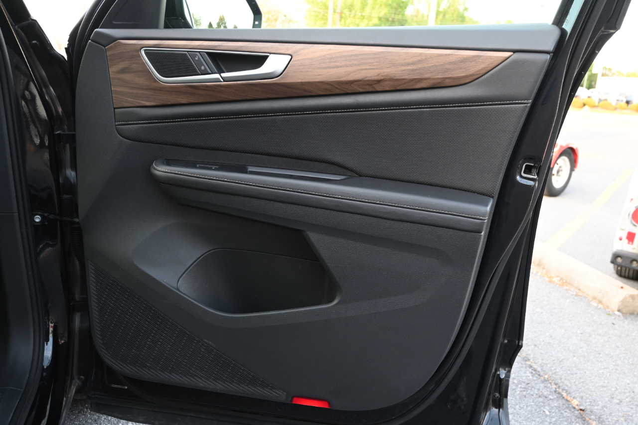 Volkswagen Atlas 2.0T SE w/Technology 4MOTION 2024