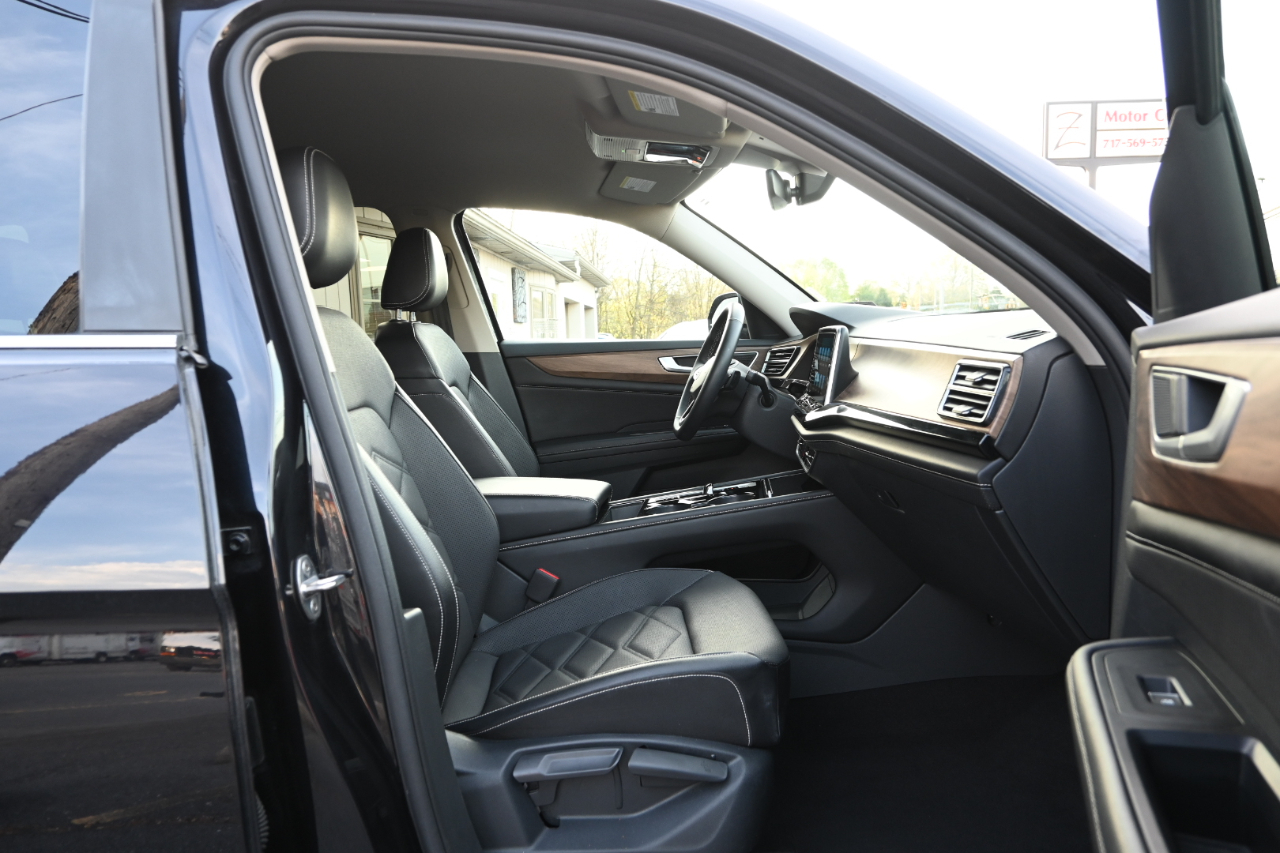 Volkswagen Atlas 2.0T SE w/Technology 4MOTION 2024