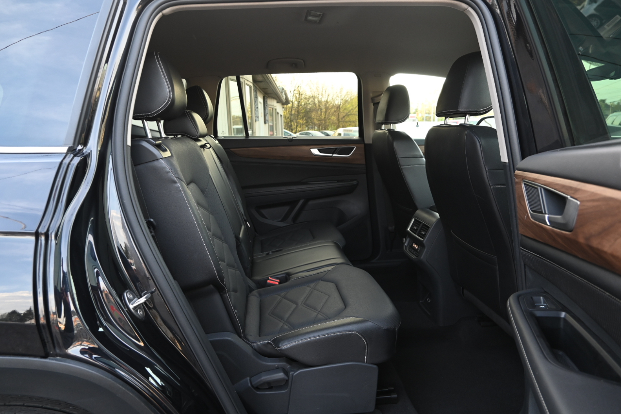 Volkswagen Atlas 2.0T SE w/Technology 4MOTION 2024