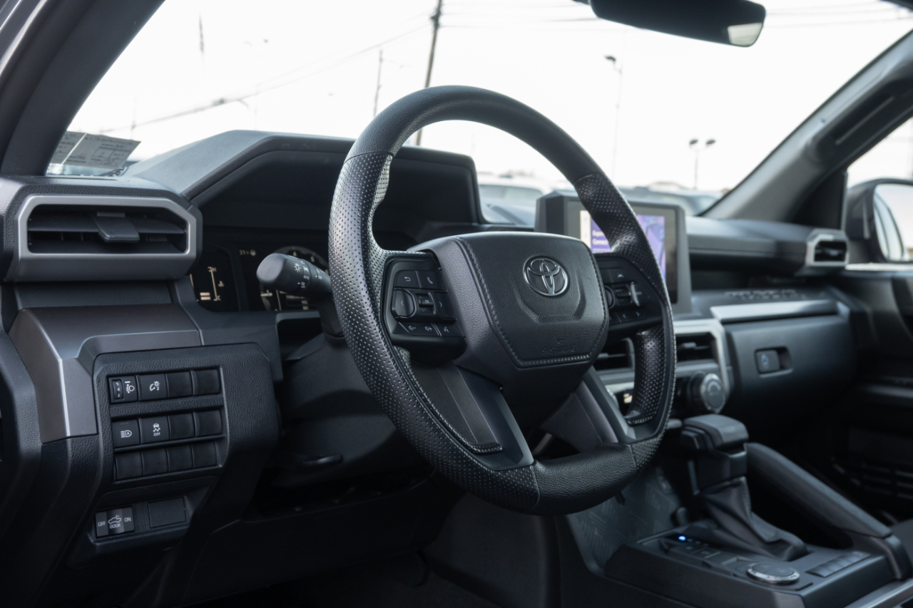 Toyota Tacoma 2WD SR5 Double Cab 6' Bed AT (Natl) 2024