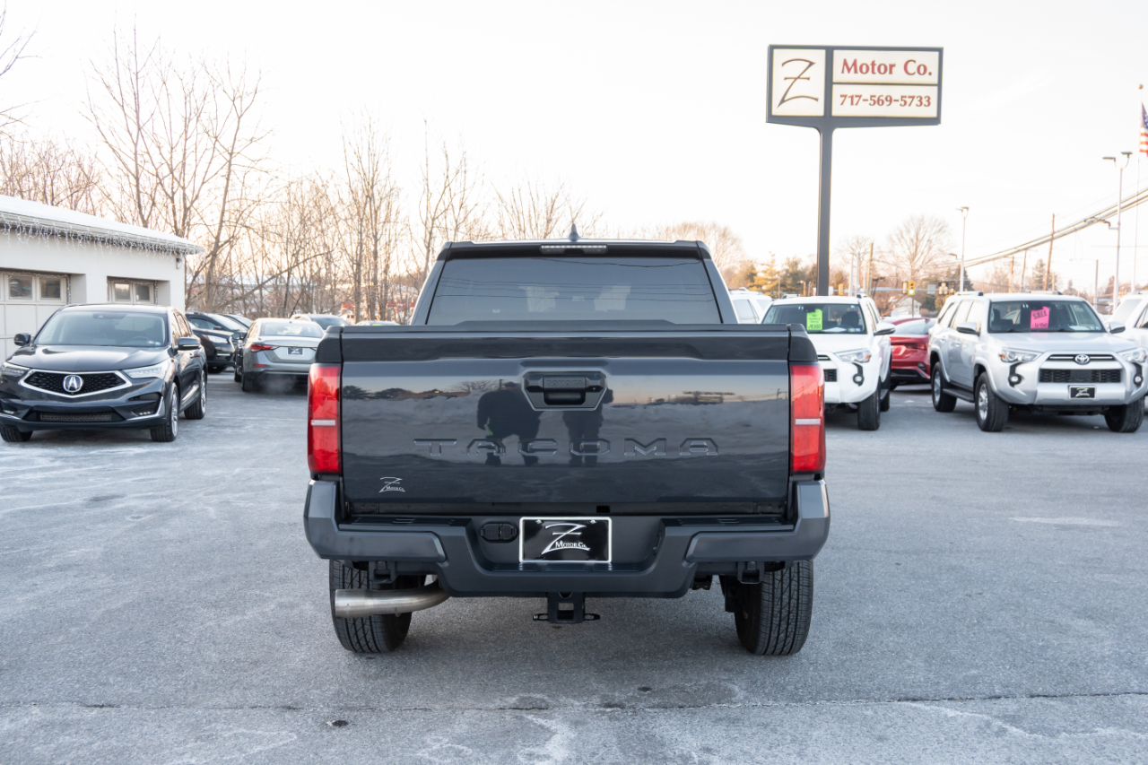 Toyota Tacoma 2WD SR5 Double Cab 6' Bed AT (Natl) 2024