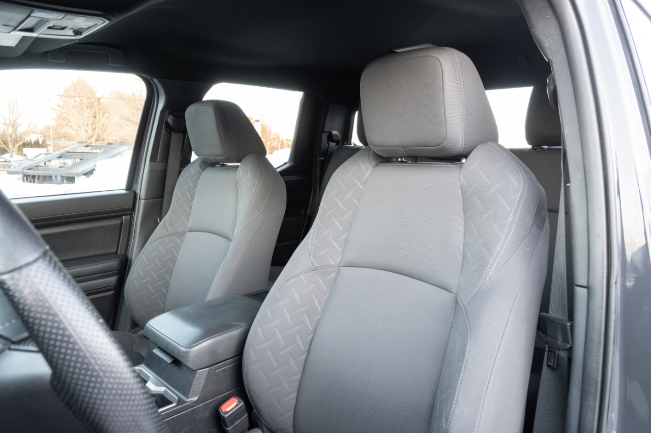 Toyota Tacoma 2WD SR5 Double Cab 6' Bed AT (Natl) 2024