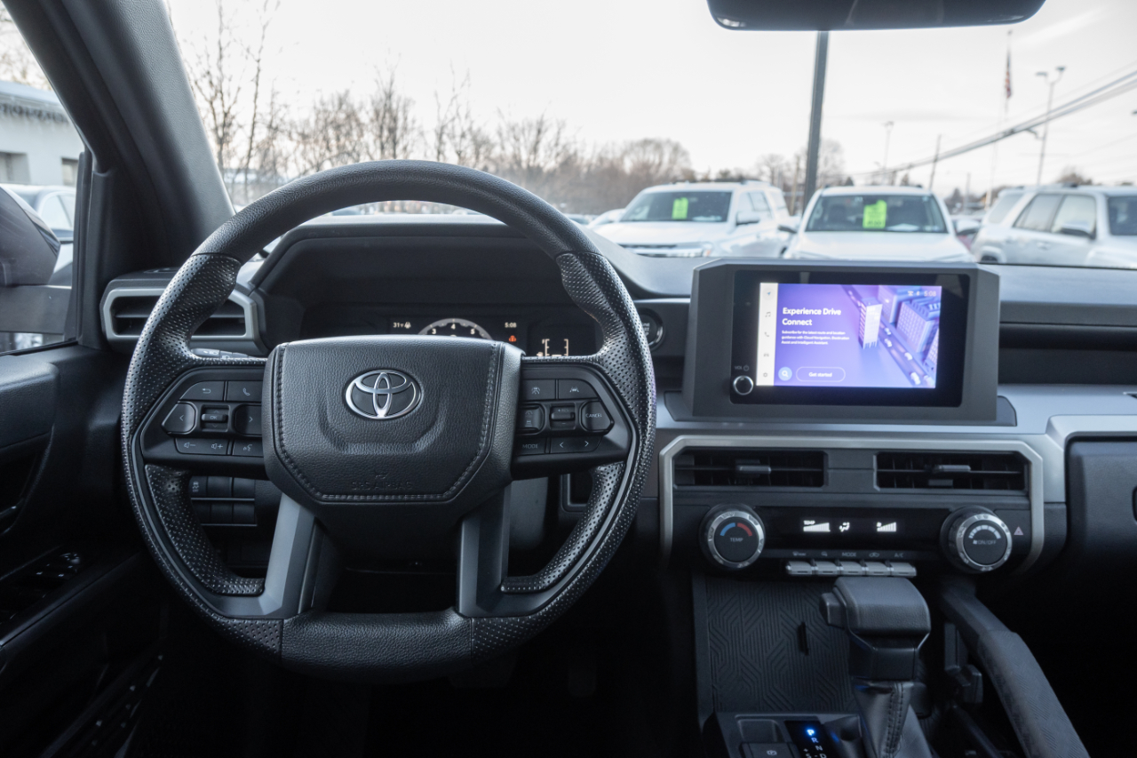 Toyota Tacoma 2WD SR5 Double Cab 6' Bed AT (Natl) 2024