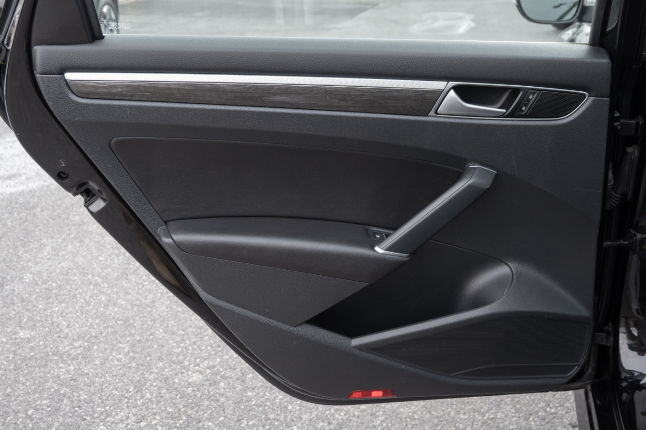 Volkswagen Passat SE 2016