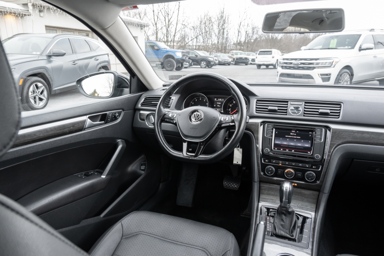 Volkswagen Passat SE 2016