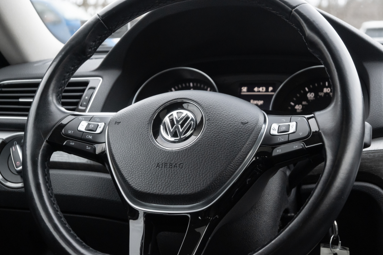 Volkswagen Passat SE 2016