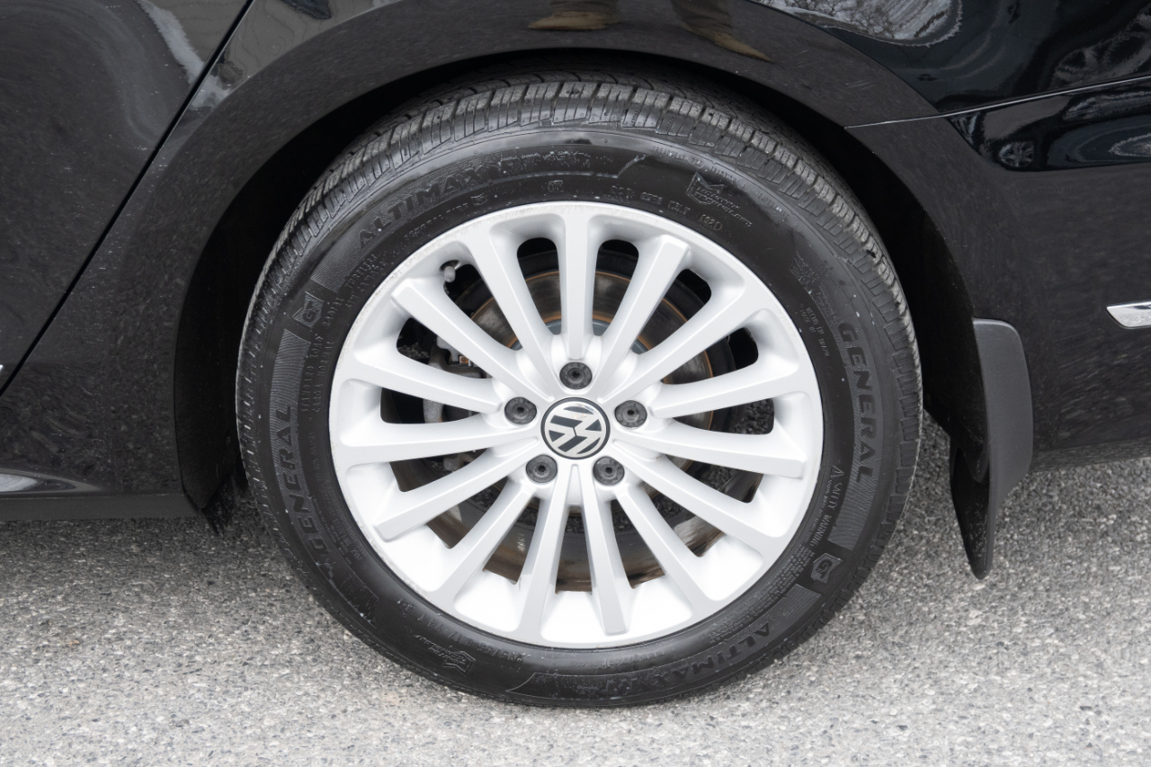 Volkswagen Passat SE 2016