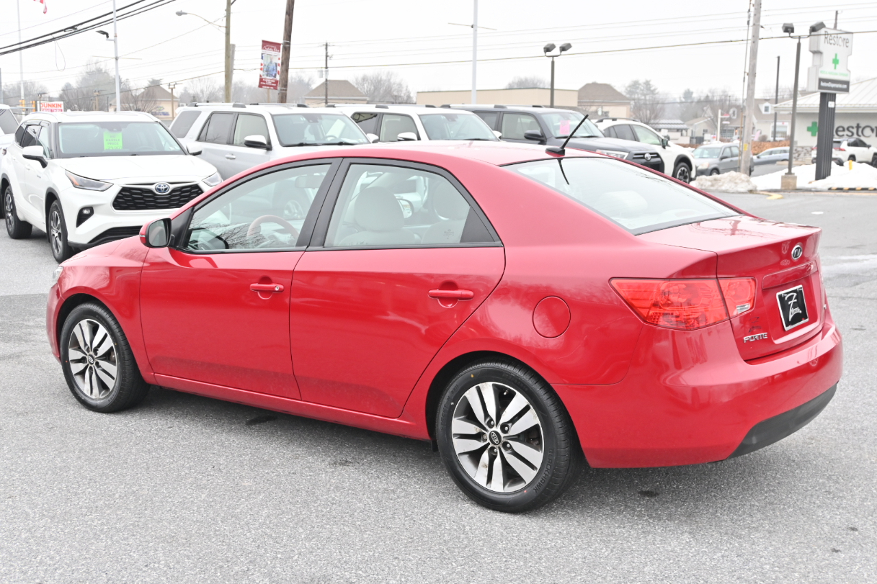 Kia Forte 4dr Sdn Auto EX 2013
