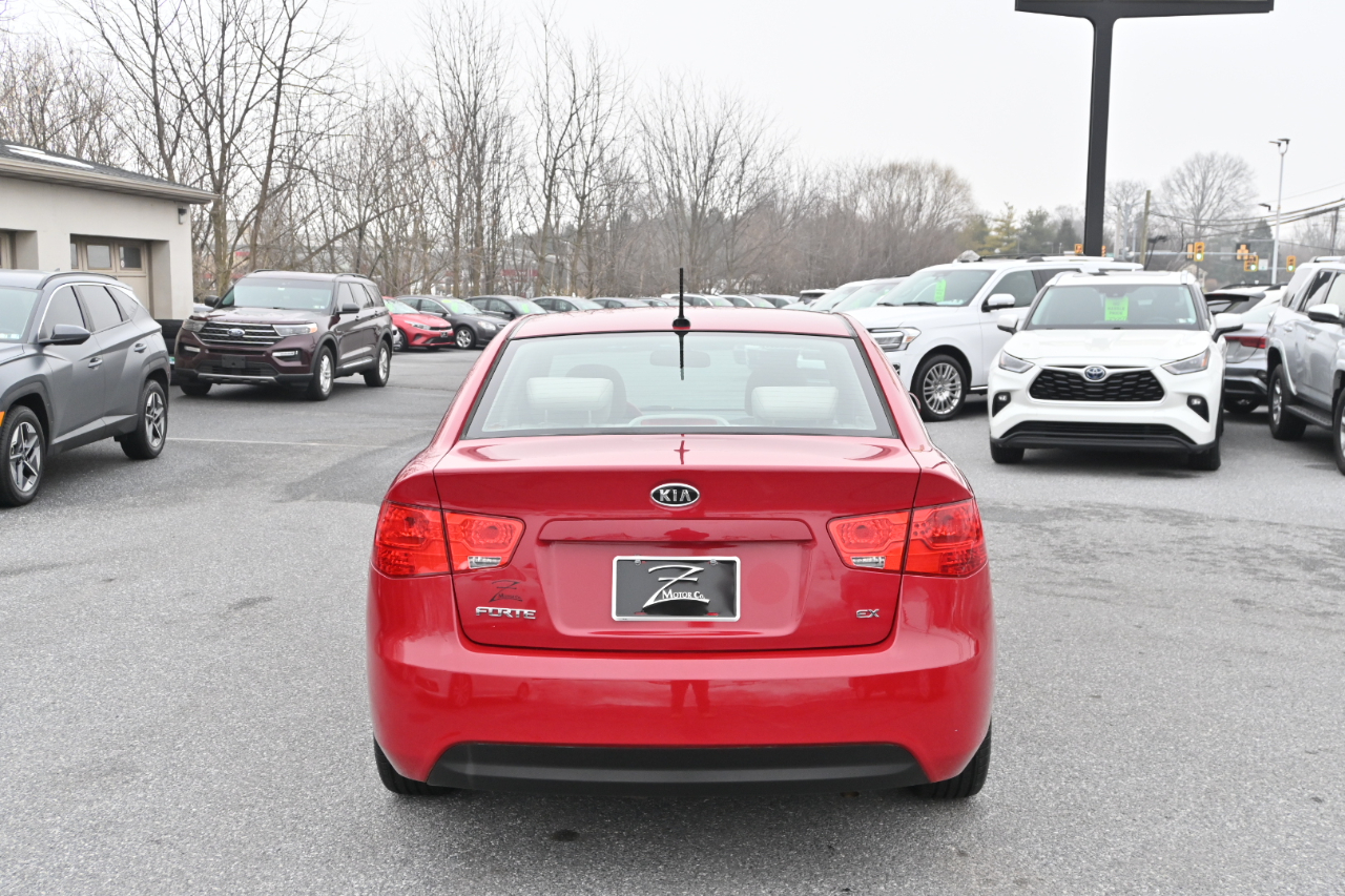 Kia Forte 4dr Sdn Auto EX 2013