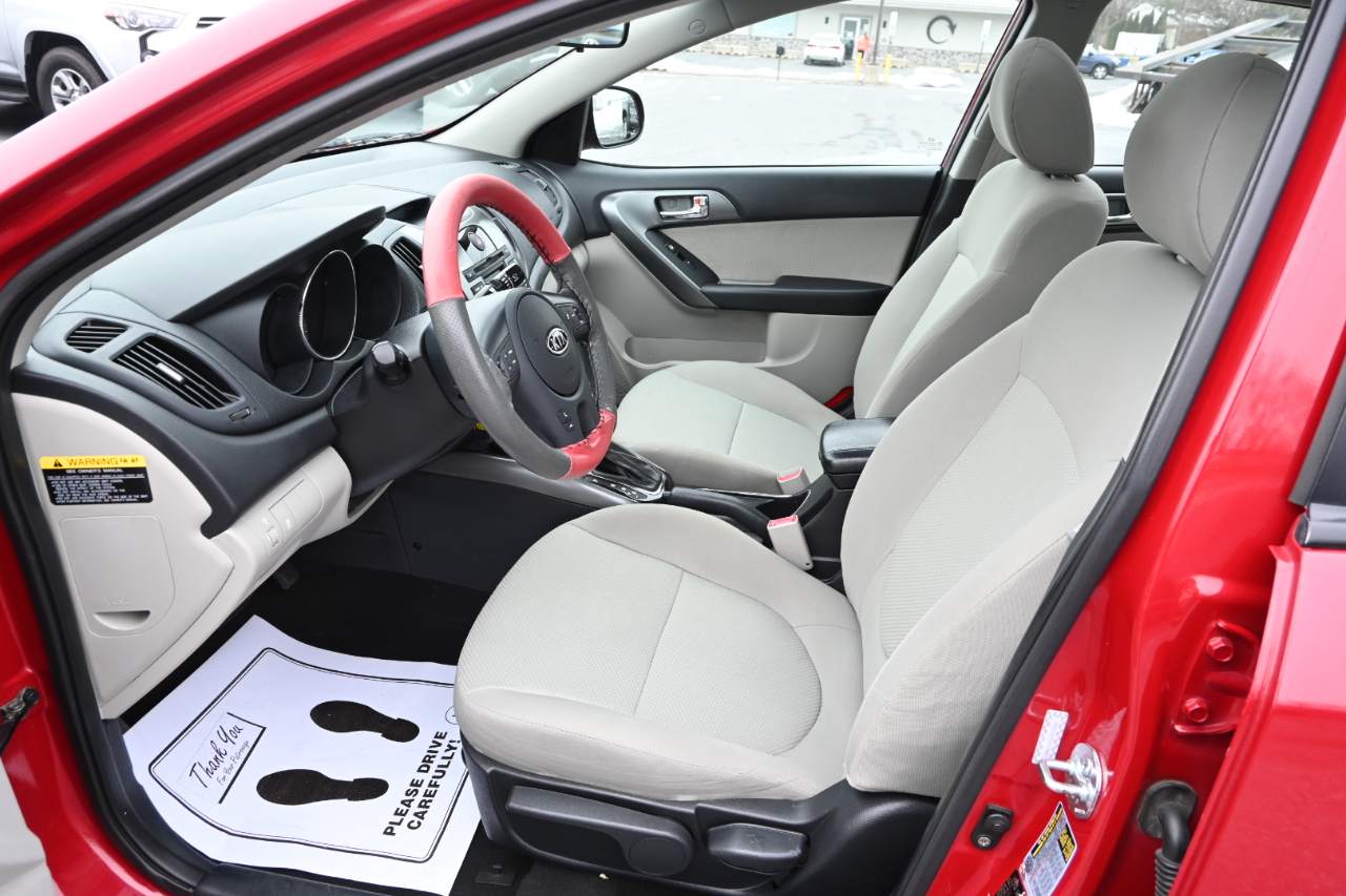 Kia Forte 4dr Sdn Auto EX 2013