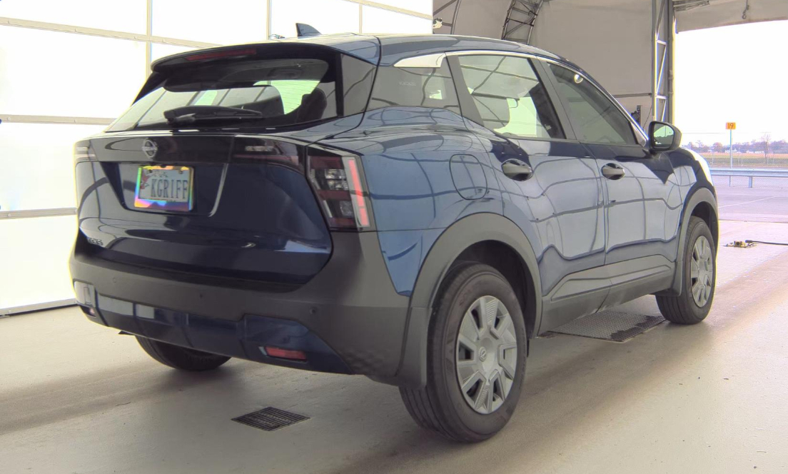 Nissan Kicks S FWD 2025