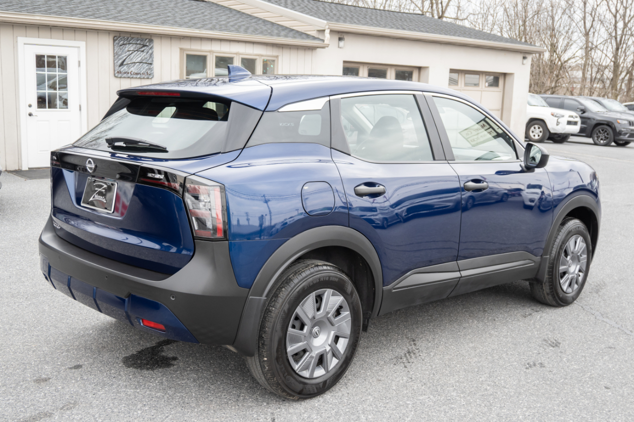Nissan Kicks S FWD 2025
