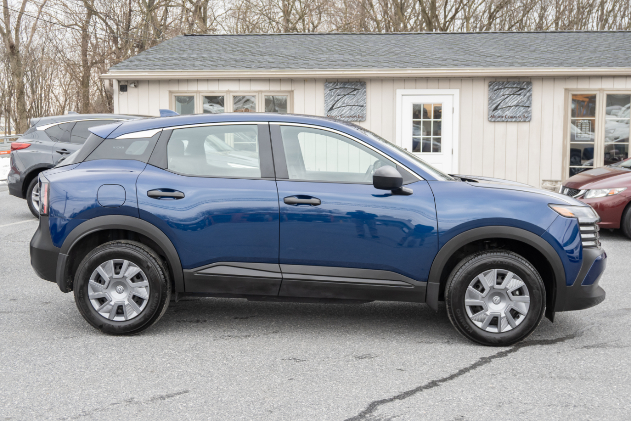 Nissan Kicks S FWD 2025