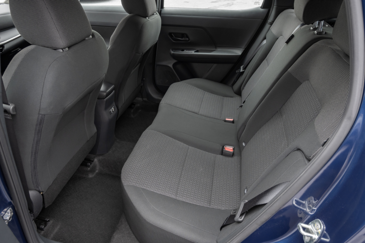 Nissan Kicks S FWD 2025