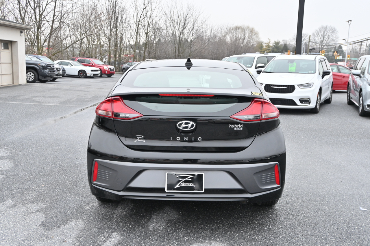 Hyundai Ioniq Hybrid Blue Hatchback 2020