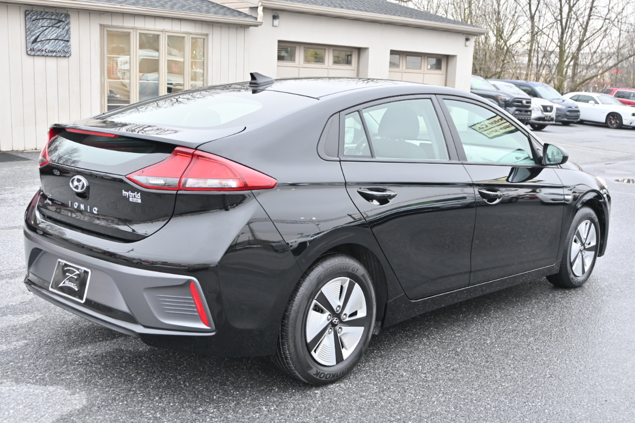 Hyundai Ioniq Hybrid Blue Hatchback 2020