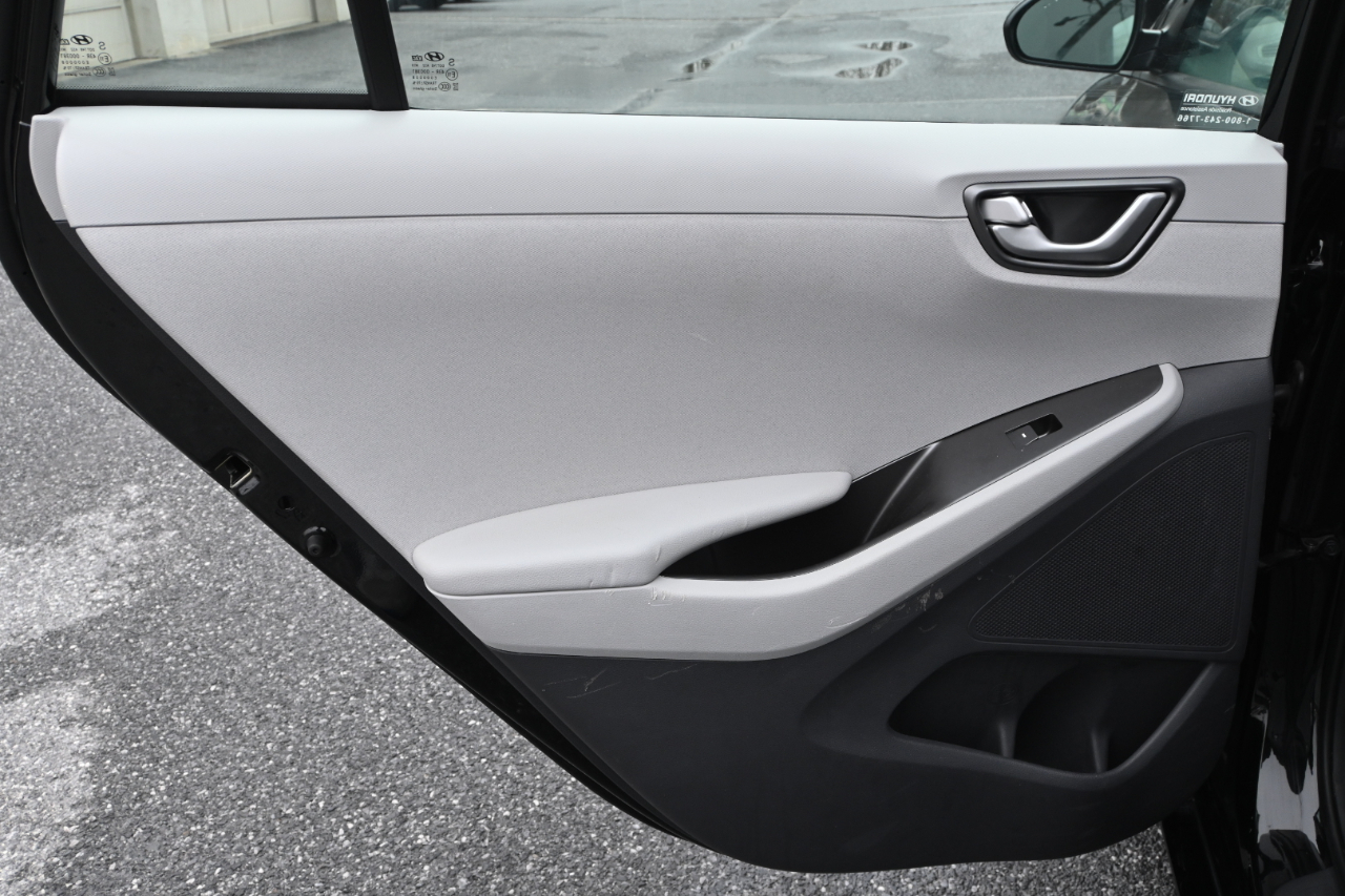 Hyundai Ioniq Hybrid Blue Hatchback 2020