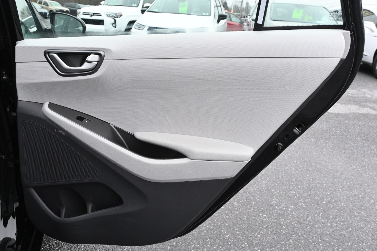 Hyundai Ioniq Hybrid Blue Hatchback 2020