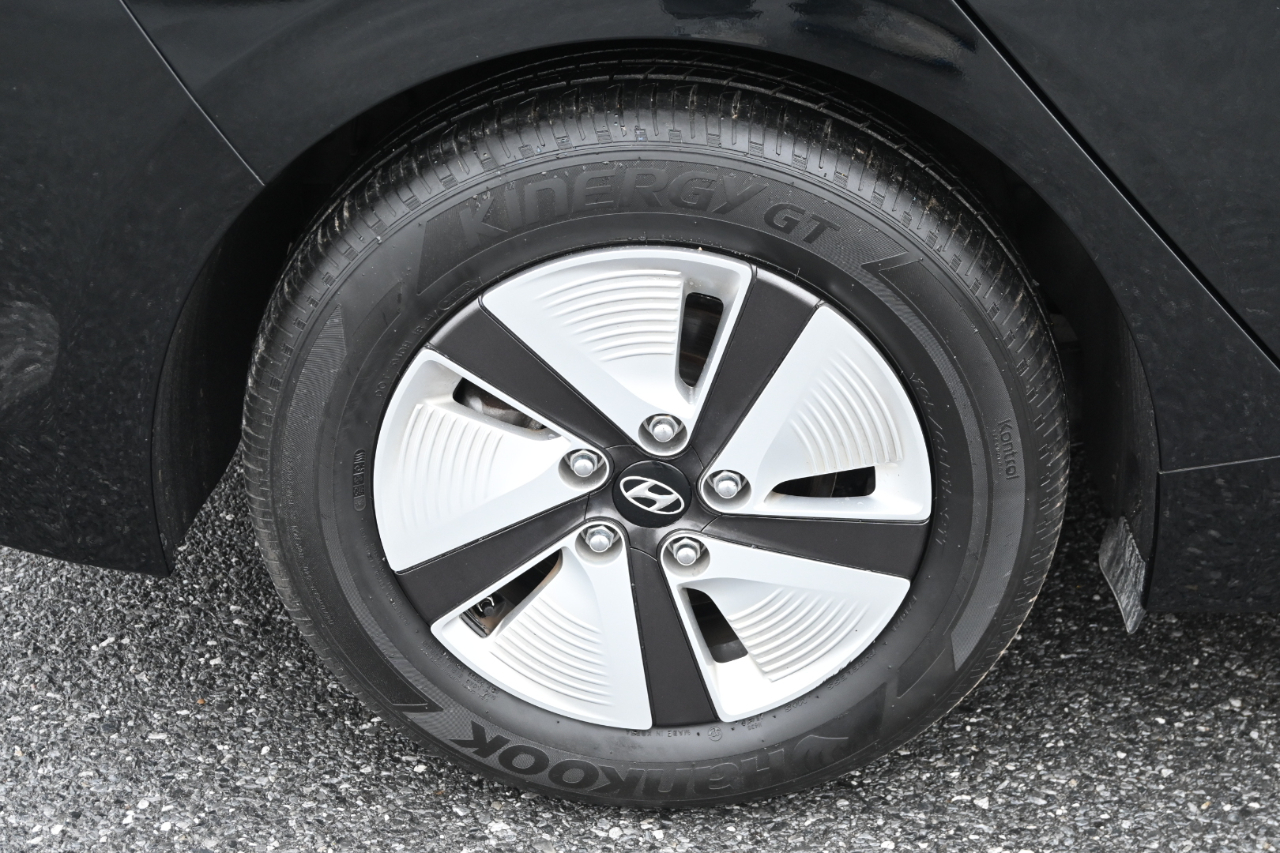 Hyundai Ioniq Hybrid Blue Hatchback 2020