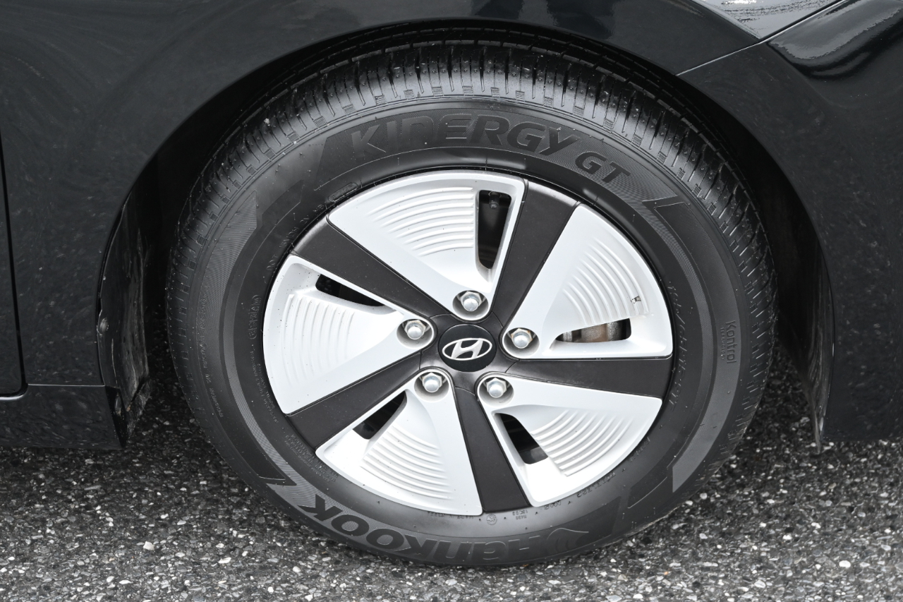 Hyundai Ioniq Hybrid Blue Hatchback 2020