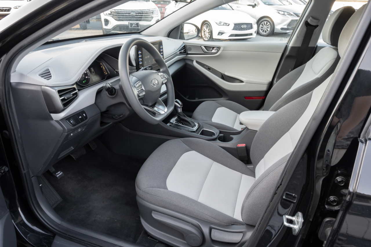 Hyundai Ioniq Hybrid Blue Hatchback 2020